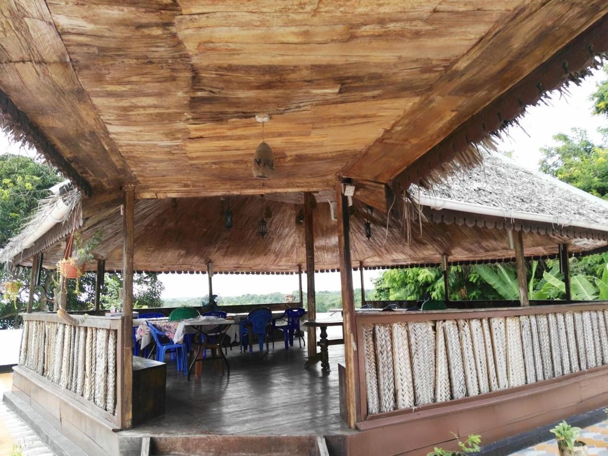 Sharook Riviera Grand Lodge Wete Exterior photo